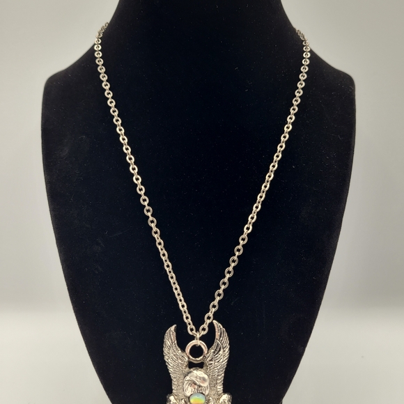 Majestic Silver Eagle Pendant Necklace - Vintage 90s - Picture 2 of 12